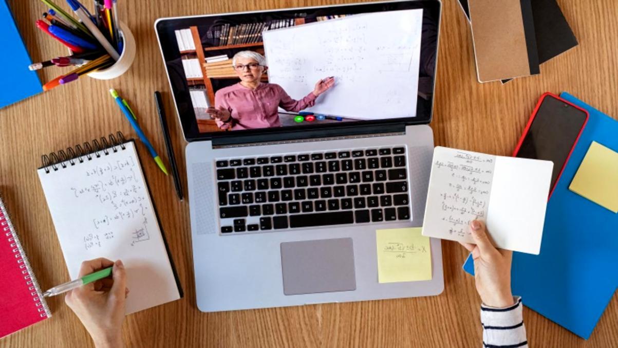 Financial consultation workspace